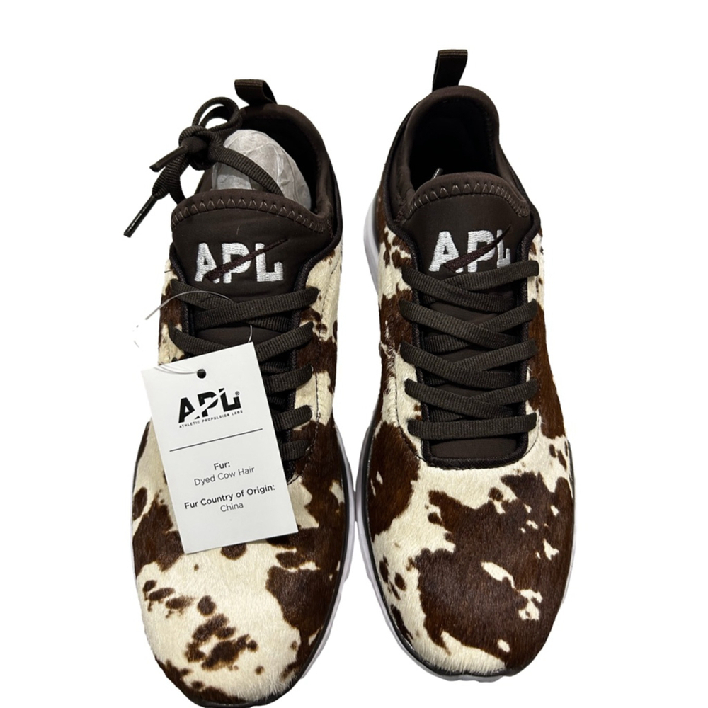 APL Athletic Propulsion Labs Iconic Phantom in deep brown/white/cow women’s 7.5
